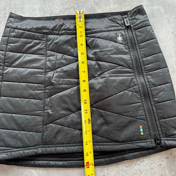 Smartwool Smartloft 120 Wool Blend Puffer Skirt Black, Small - Picture 8 of 8